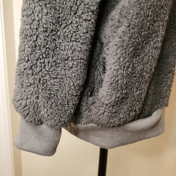 Grey teddy sweatshirt - Picture 7 of 11